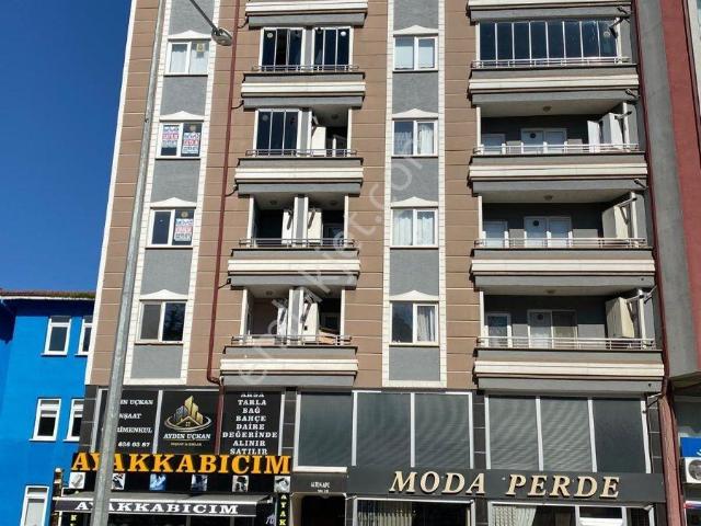 Beyaz Gayrimenkulden Cumhuriyet'te Satılık Cadde Üzeri 1+1