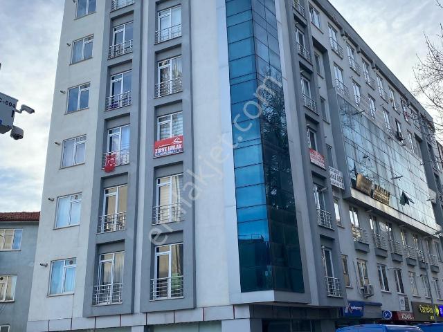 Beyaz Gayrimenkulden İstiklal'de Kiralık 1+1 Daire