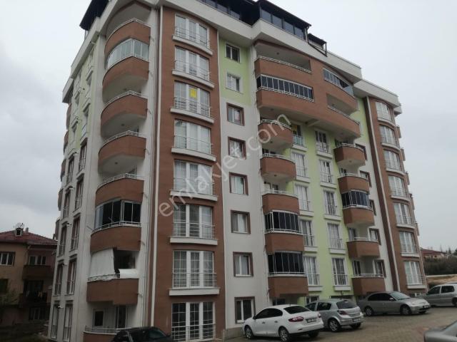 Beyaz Gayrimenkulden Kuzeykent Sitesinde Satılık Arakat 3+1
