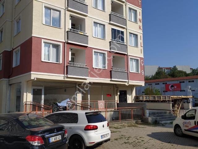Beyaz Gayrimenkulden Lüks Eşyalı Kiralık 1+1 Daire