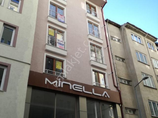 Beyaz Gayrimenkulden Merkez'de Kiralık Arakat 2+1 Daire