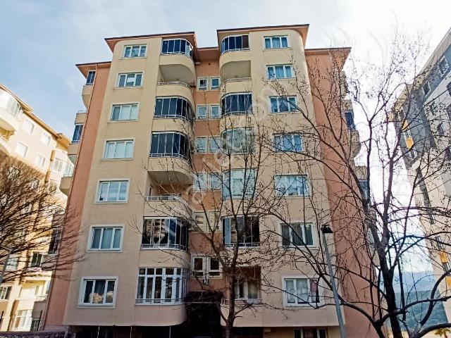 Beyaz Gayrimenkulden Nilüfer Sitesinde Bakımlı Arakat 2+1