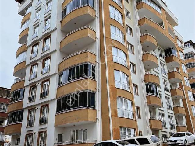 Beyaz Gayrimenkulden Site İçerisinde Satılık Arakat 3+1 Daire