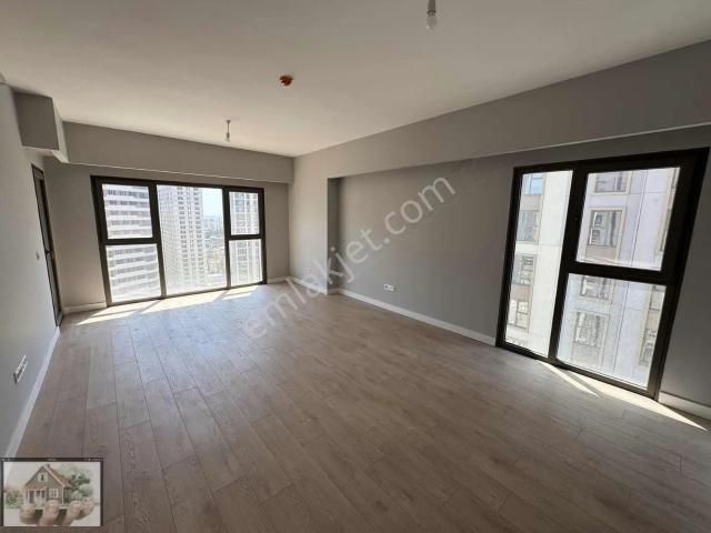 Beyaz Saray'dan 6.etapta Prestij Caddesi Cephe 3+1 Kiralık