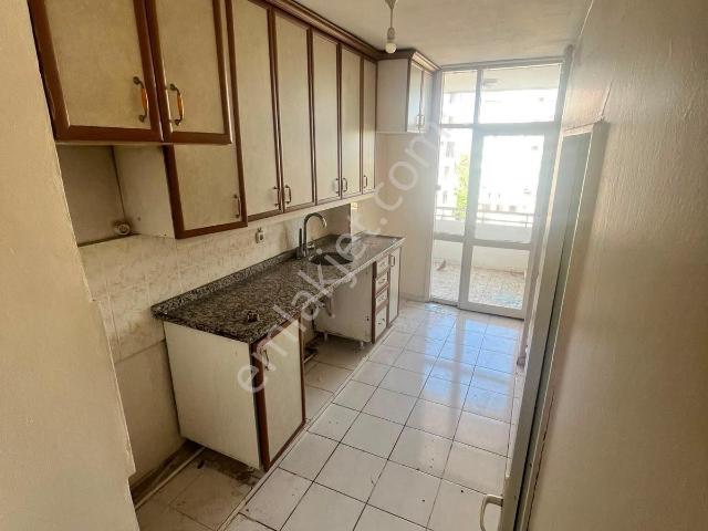 Beyazevler Çamlık Sitesi Göl Manzaralı 3+1 Kiralık Daire