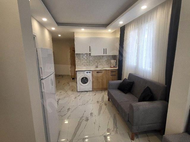 BEYAZEVLER HOLİDAY OTEL CİVARI SIFIR BİNA SIFIR EŞYALI 1+1