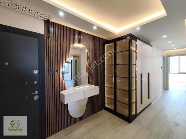 Beyazevler Holiday Otel Civarı 4+1 Lüks Yapılı Satılık Daire