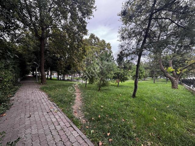 Beyazevler Sitesinde 8830m2 Arsa İçinde 11 Bloklu 2.kat 115m2