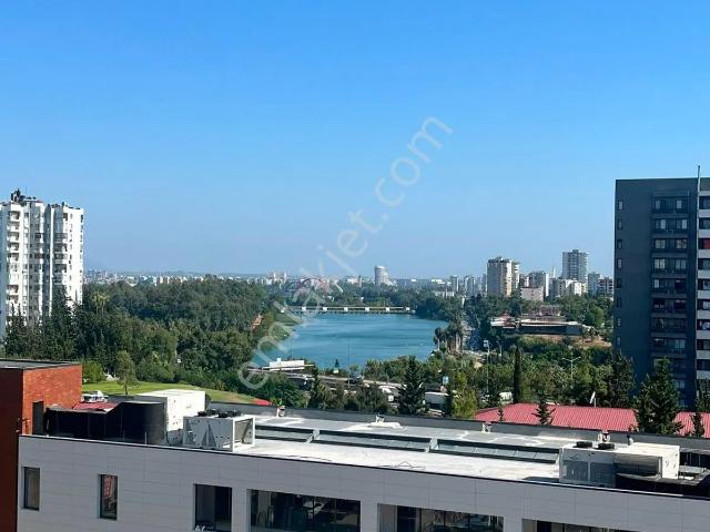 Beyazevlerde Göl Manzaralı Site İçerisinde 2+1 Kiralık Daire