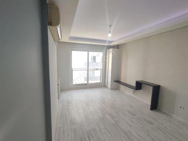 Beyazevlerde Sitede Kapalı Otoparklı 2+1 Ebeveyn Banyolu Doğalgazlı Lüks Daire