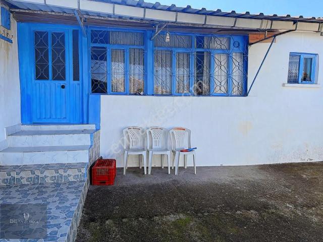 Beyazyaka'dan Kınık Aşağı Mahallesinde Satılık Müstakil Ev