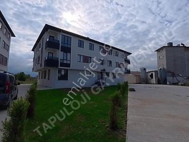 Beycilerde Kiralık Sıfır 3+1 Ebeveyn Banyolu Ferah Daire