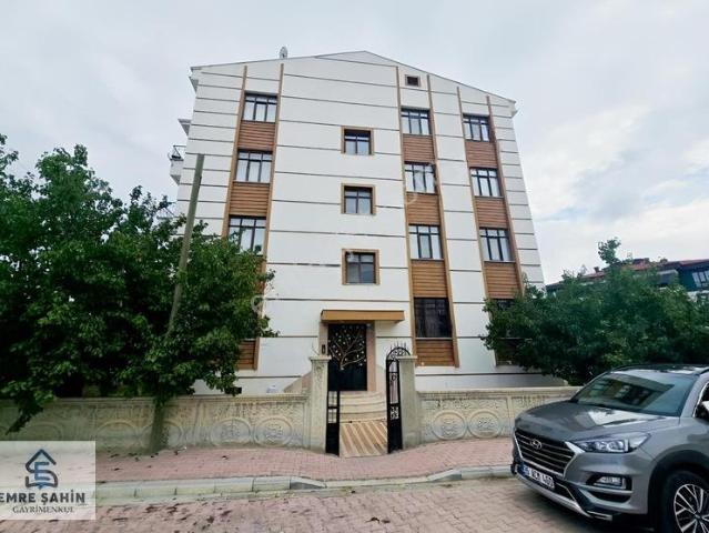 Beyhekim Cad. Yakını 4+1 Yüksek Giriş Kiralık Daire
