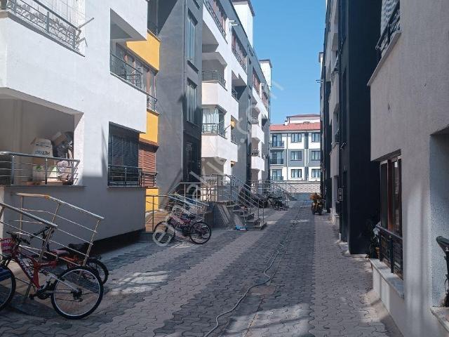 Beyhekim Mah. Yaşamkent Sitesinde Satılık 2+1 Dublex Daire