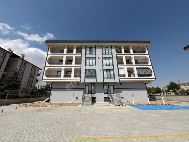 Beyhekim'de Şafak Caddesi Yanı Yüksek Kira Getirili Satılık 1+1