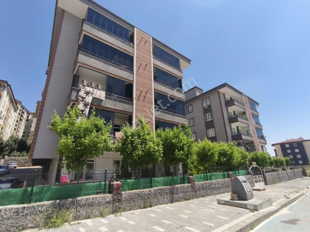 Beykent Çamlıtepede Satılık Bakımlı Masrafsız 2+1 Daire