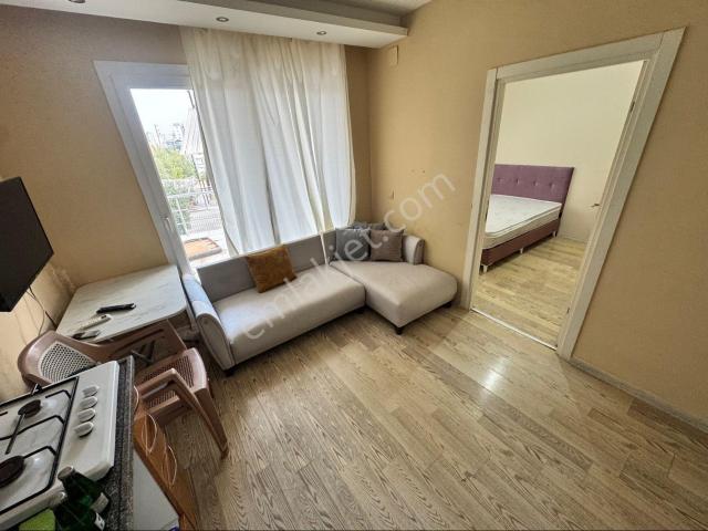 Beykent Gym Den Üniversiteye Yürüme Mesafesinde 1+1 Eşyalı Daire
