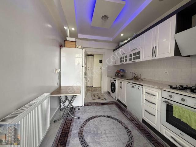 Beykent 1. Etapta Satılık 2+1 Bakımlı Daire