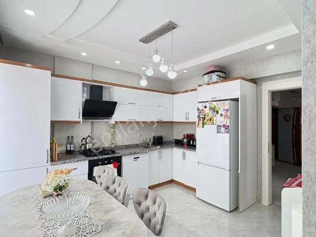 Beykent 1. Etap'ta Satılık 2+1 Geniş Bakımlı Merkezi Konum Daire