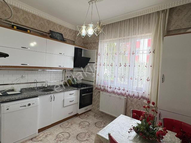 Beykent 1. Etap'ta Satılık Bakımlı Yüksek Giriş Daire