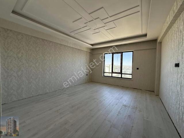 Beykent'te Satılık 2.5+1 Türk Hamamlı Daire