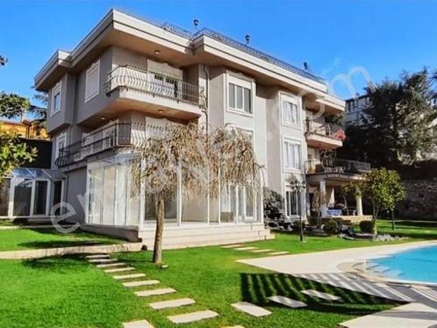 Beykoz Baklacı' Da 850 M2 Bahçeli, 500 M2 Kiralık 5+1 Villa