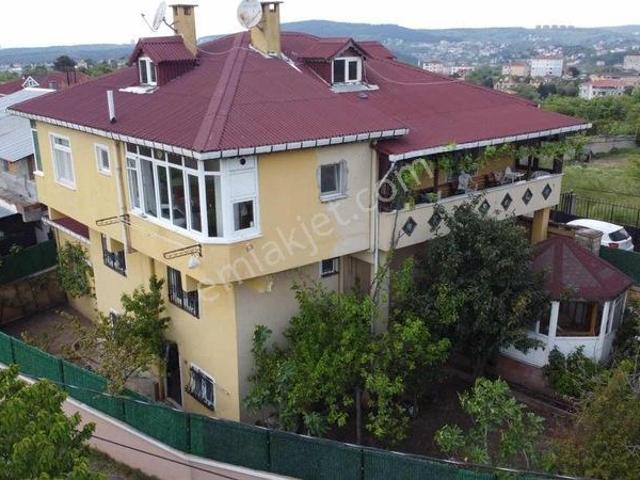 Beykoz Baklacı | 477 M² Müstakil Arsa Üzerinde 3 Katlı Ev