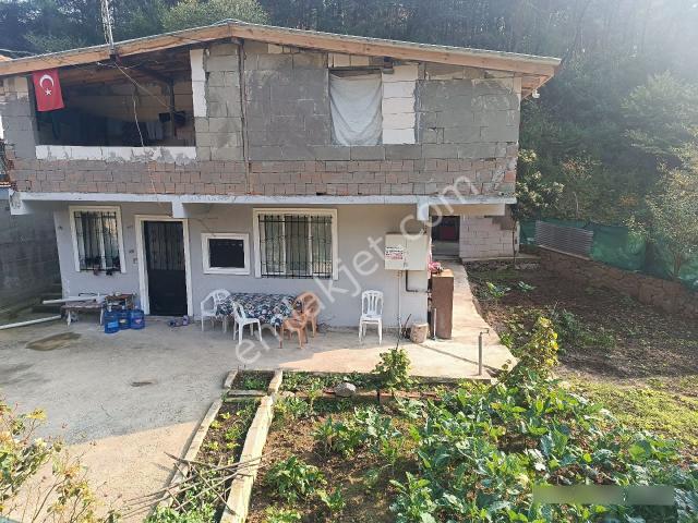 Beykoz Fatih Mahallesi 379 M2 İçinde Müstakil Ev