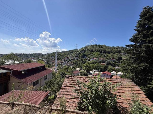 Beykoz Tokatköyde Bakımlı Müstakil,250m² Arsa,yapı Kayıt Belgeli