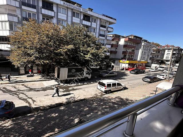 Beylıkduzu Yakuplu Mahlesınde 2+1 Ara Kat Satılık