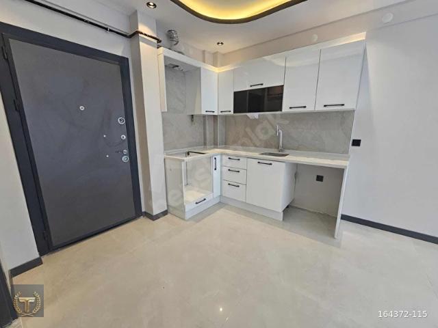 BEYLERBEYİNDEN ARA KAT ZEMİNDEN ISITMALI GENİŞ 1+1 DAİRE