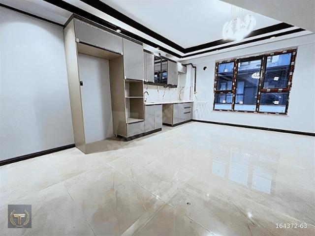 BEYLERBEYİNDEN İSKANLI ÖZEL GARAJLI 220 m2 5+1 GENİŞ DAİRE