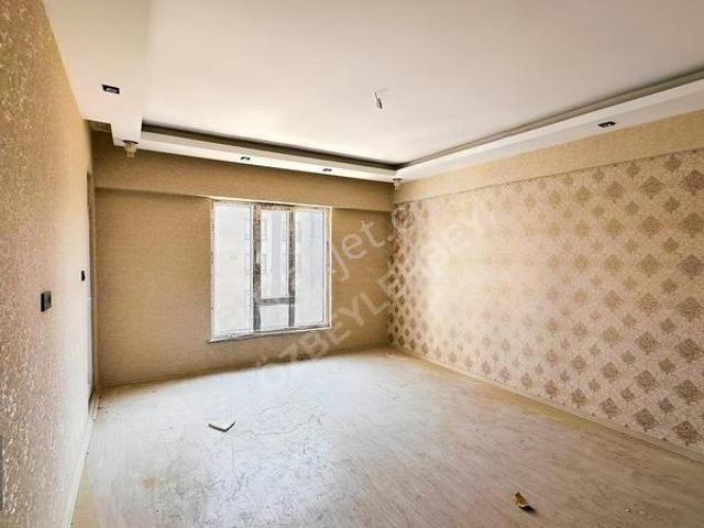 Beylerbeyin'de Sıfır Kiralık 2.5+1 Daire