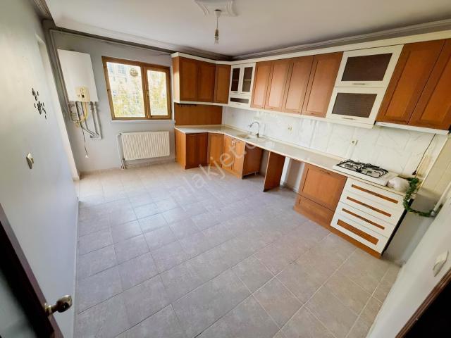 Beyler'den Ahi Evran Mh'de Katta Bağımsız Geniş M² Ön Cephe 3+1