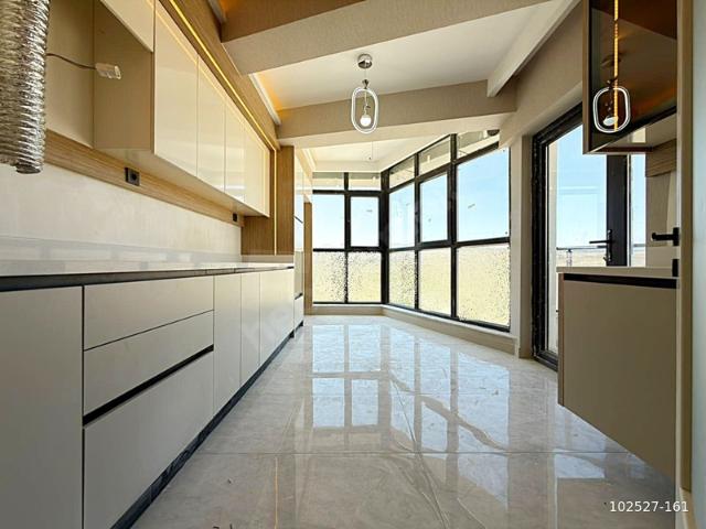 BEYLER'DEN FIRSAT! CAM BALKON+YERDEN ISITMA+G.ODALI KATTA 3+1