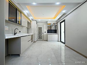 BEYLER'DEN HASTAHANE YANINDA KAT VE CEPHE SEÇENEKLİ SIFIR 2+1