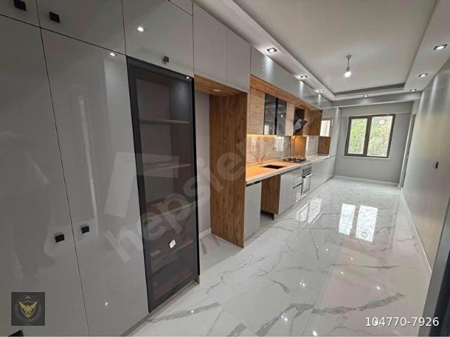 BEYLİKDÜZÜ YAKUPLU MAHALLESİNDE AVM'YE ÇARŞI'YA METROBÜSE YAKIN 2+1 FIRSAT DAİREMİZ