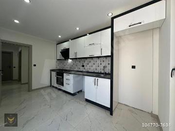 BEYLİKDÜZÜ YAKUPLU MH.HASIRCILAR ARKASI KULLANIŞLI 3+1 DAİREMİZ