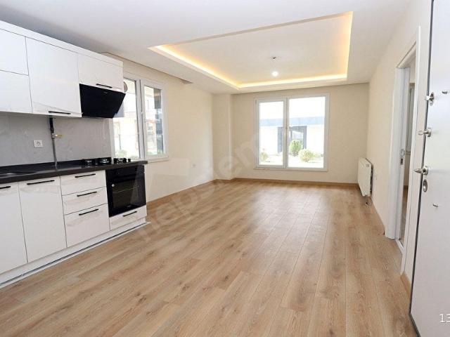 BEYLİKDÜZÜ KAVAKLI KİRALIKDAİRE