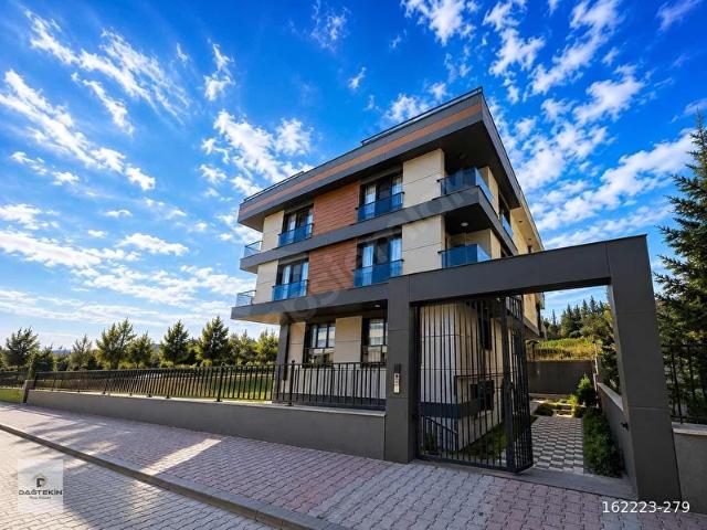 BEYLİKDÜZÜ KAVAKLIDA SATILIK SIFIR 3+2 DUBLEKS ÇİFT TERASLI