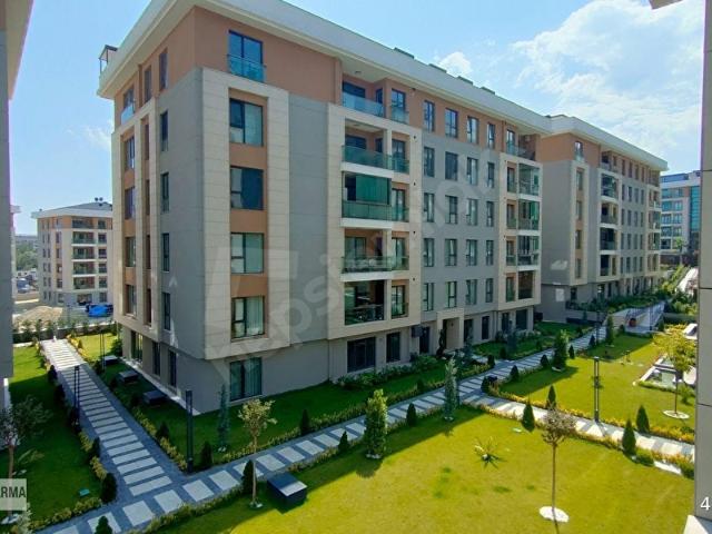 BEYLİKDÜZÜ LOTUS KORU 1 SİTESİNDE SATILIK 4+1 BÜYÜK TİP SATILIK