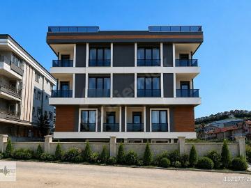 BEYLİKDÜZÜ MERKEZDE KISA KATLI DENİZ MANZARALI DUBLEKS DAİRE