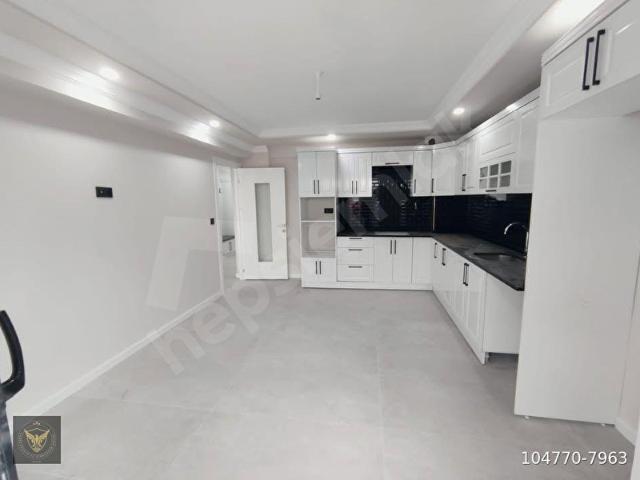 BEYLİKDÜZÜ OSB MAH MEDİLİFE HASTANE ARKASINDA GENİŞ M2 Lİ METROBÜSE YÜRÜME MESAFESİ'NDE 2+1 DAİREMİZ