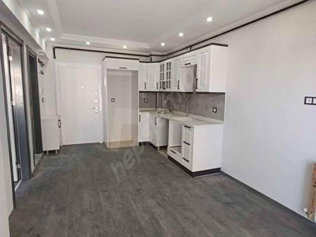 BEYLİKDÜZÜ OSB MAH MERKEZİ KONUMDA METROBÜSE YÜRÜME MESAFESİ'NDE 1+1 DAİREMİZ