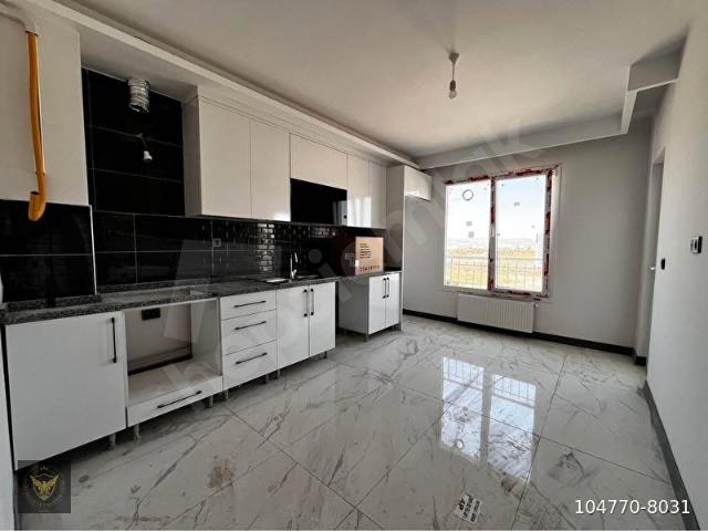 BEYLİKDÜZÜ OSB MAH MİGROS AVM YAKIN METROBÜSE KOMŞU GENİŞ M2 Lİ 2+1 DAİREMİZ