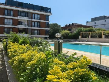BEYLİKDÜZÜN DE KISA KATLI HAVUZLU SİTE İÇERİSİNDE SATILIK DAİRE