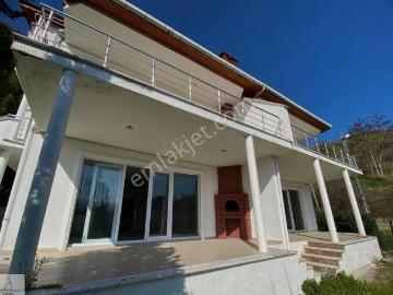 Beylikdüzü’n De 4+1 Deniz Manzaralı Ferah Ve Geniş Satılık Villa
