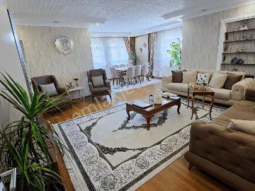 Beylikdüzü Adnan Kahveci 200 M² İçi Yapılı 4+2 Dubleks Daire