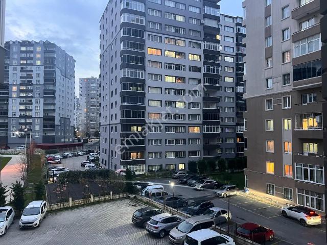 Beylikdüzü Adnan Kahveci Banksis Sitesinde 175m2 Satılık Daire