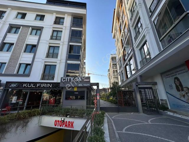 Beylikdüzü Adnan Kahveci Kolejler Bölgesinde City 34 Sitesi Deniz Manzaralı 3+1 Kiralık Lux Daire